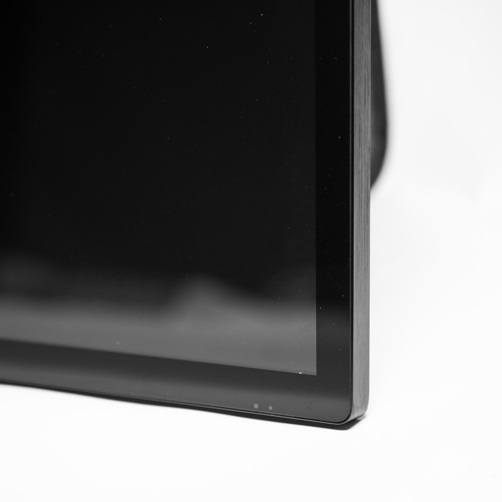 27" 4K Touchscreen Golf Simulator Monitor